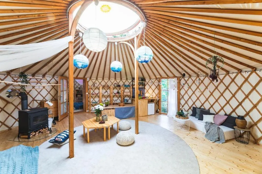 Luxury tent Jurta V Rokli Czech Republic